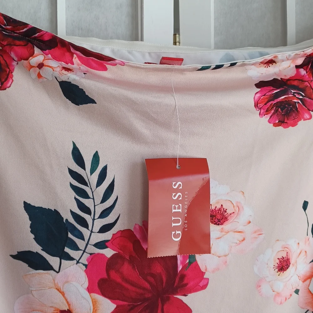 Guess  bodysuit - Picture 2 of 16